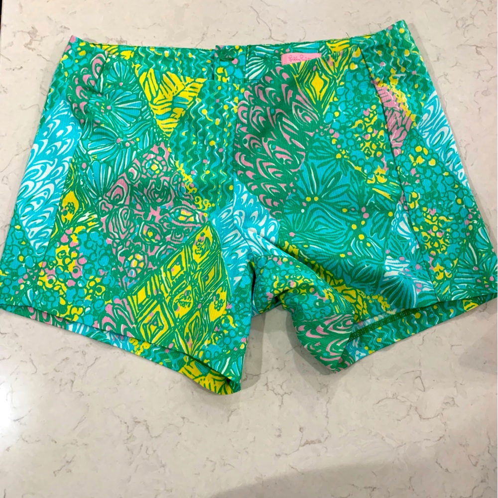 Lilly Pulitzer Size 6 Shorts with 5’’ inseam